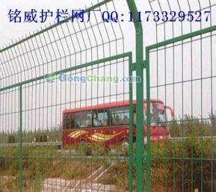 銘威供應(yīng)高品質(zhì)高速公路專(zhuān)用預(yù)應(yīng)力防護(hù)欄，多規(guī)格交通護(hù)欄助力安全出行